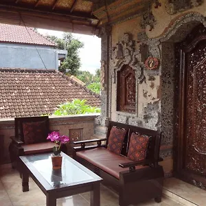  Guest house Sunarta House