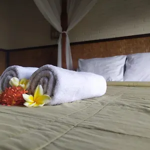 2* Guest house Bulan Mas